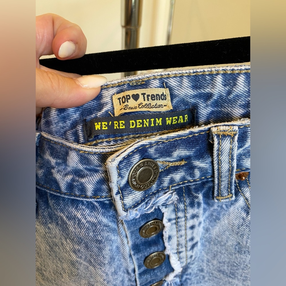 Cut off jean denim shorts with tie detail XS NWT - Picture 7 of 15